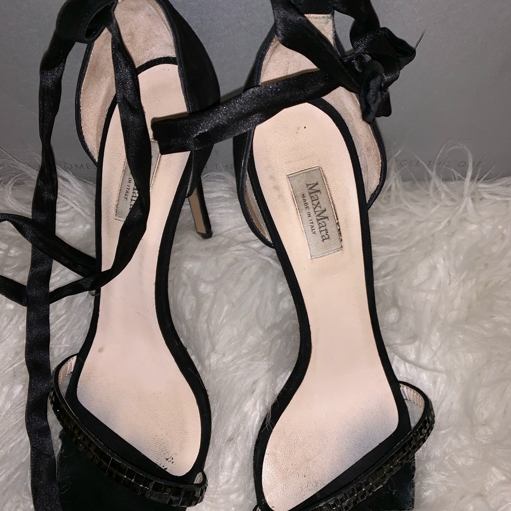 Sold/Max Mara heel - Picture 5 of 8